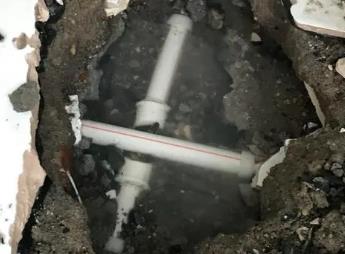 威信阳台漏水维修公司为您分享楼上楼下漏水怎么处理