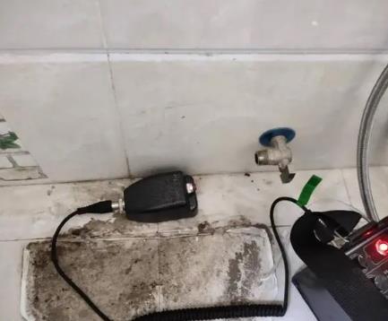 威信屋顶漏水维修公司分享下卫生间漏水的危害及解决方法